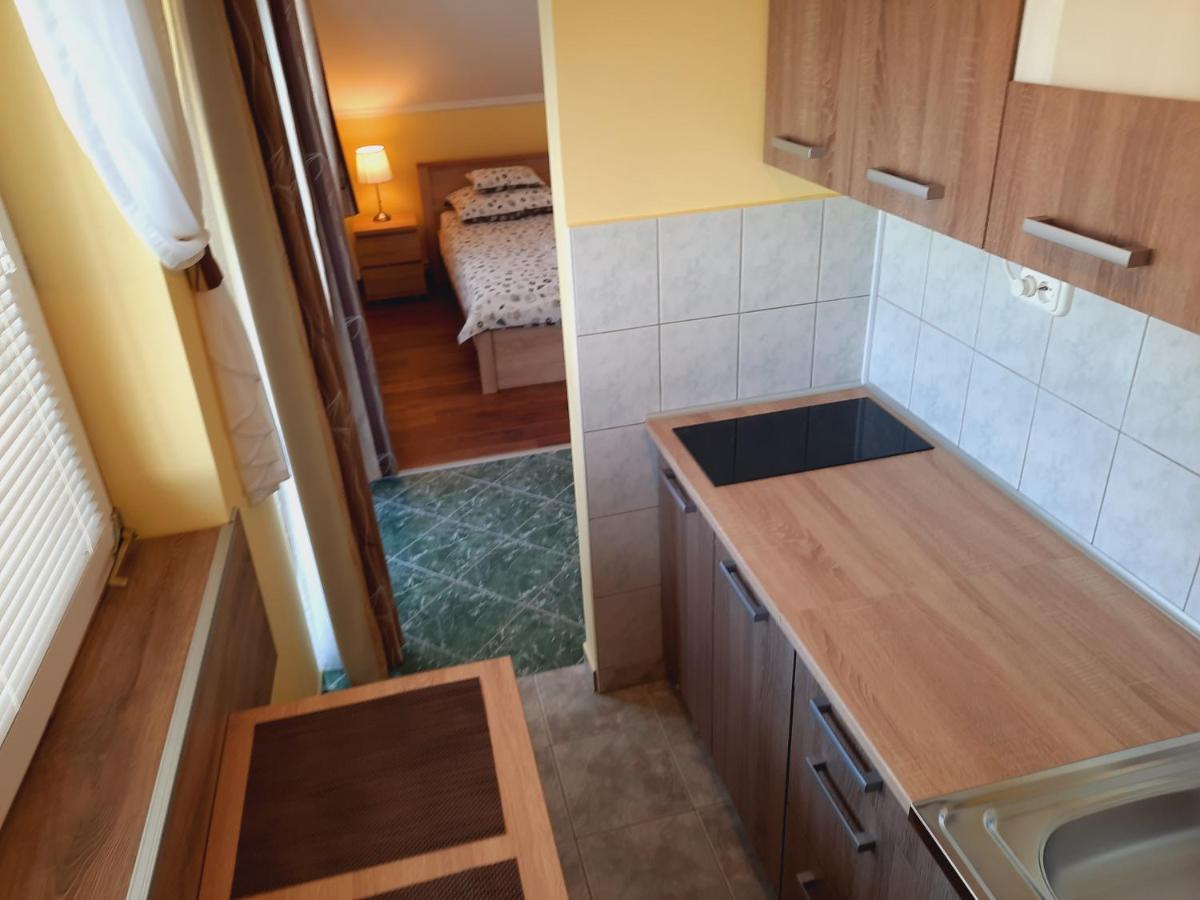 Apartmanhaz King Хевіз Екстер'єр фото