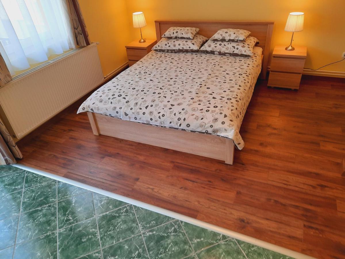 Apartmanhaz King Хевіз Екстер'єр фото