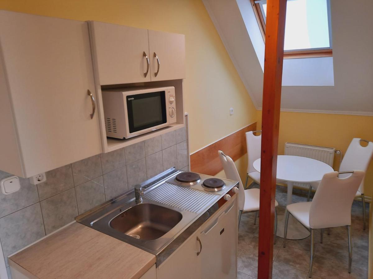 Apartmanhaz King Хевіз Екстер'єр фото