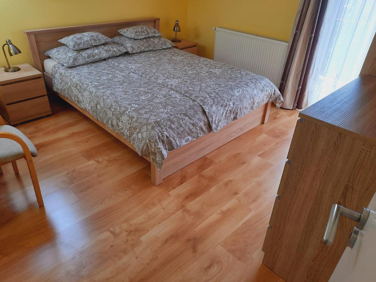 Apartmanhaz King Хевіз Екстер'єр фото