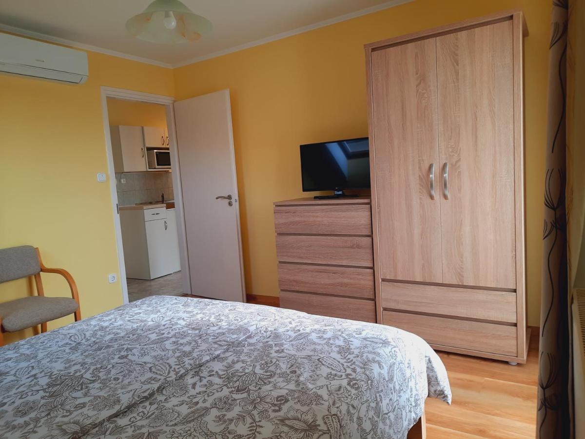 Apartmanhaz King Хевіз Екстер'єр фото