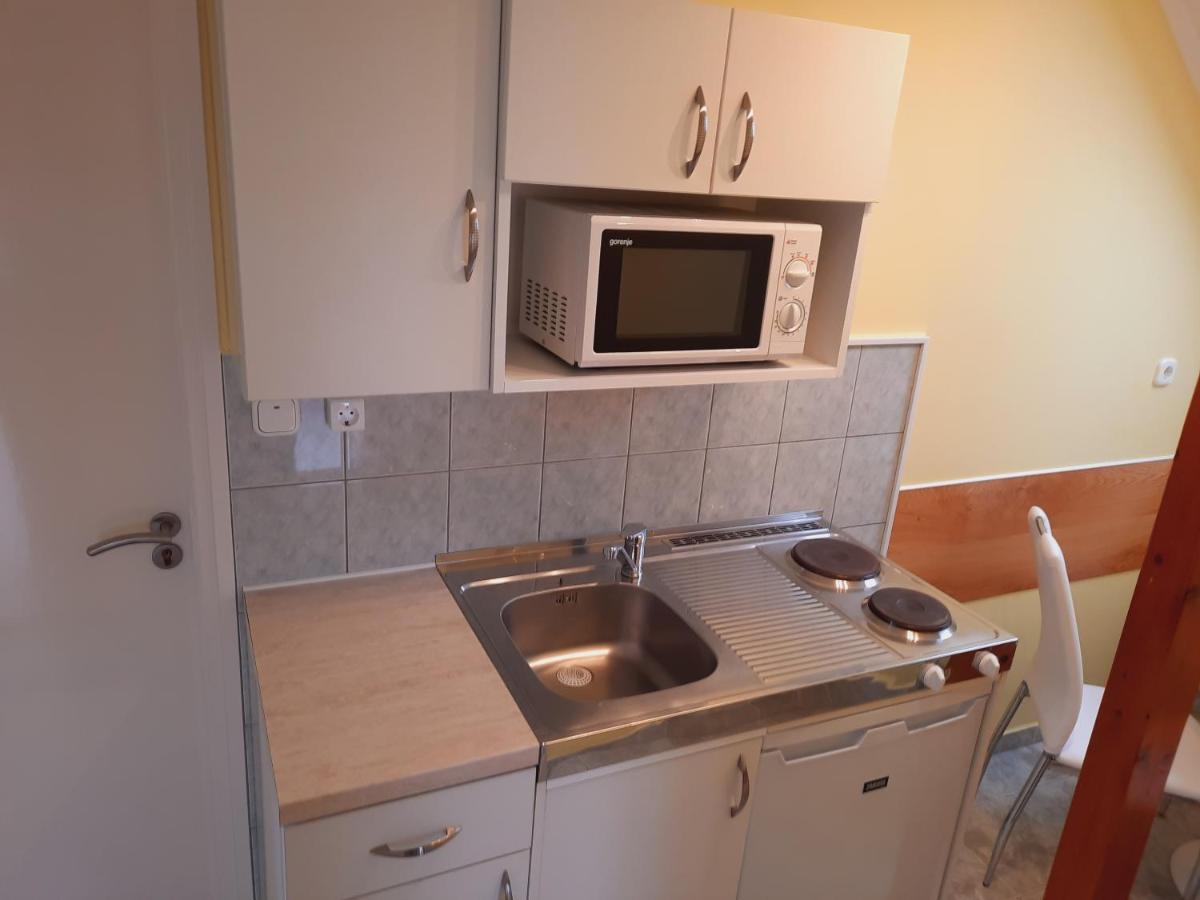 Apartmanhaz King Хевіз Екстер'єр фото