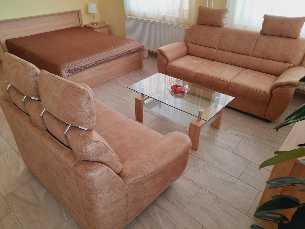 Apartmanhaz King Хевіз Екстер'єр фото