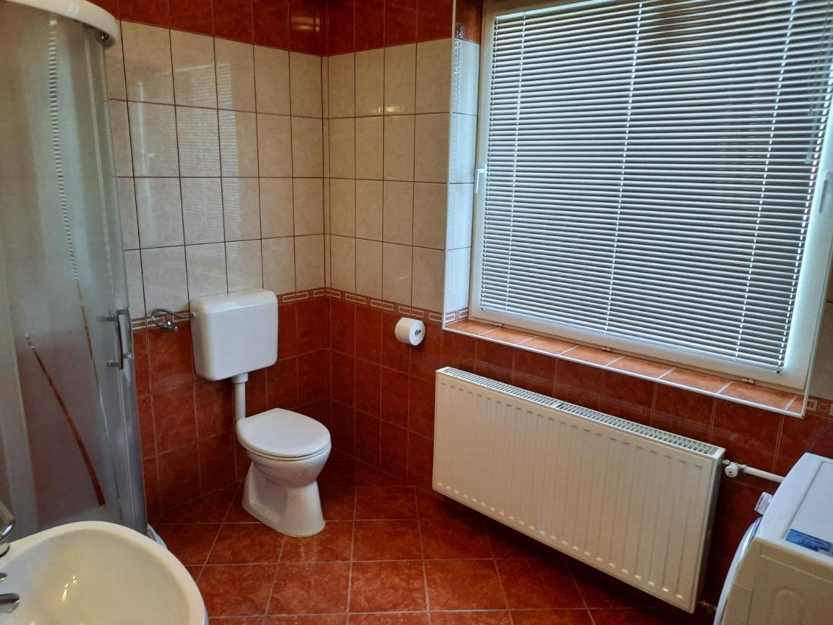 Apartmanhaz King Хевіз Екстер'єр фото