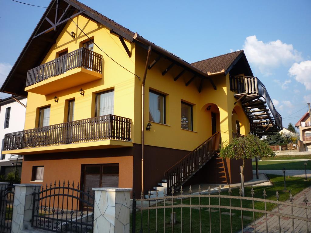 Apartmanhaz King Хевіз Екстер'єр фото