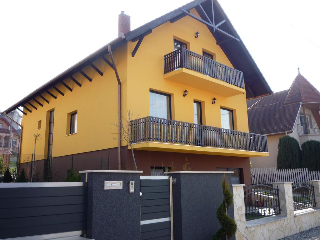 Apartmanhaz King Хевіз Екстер'єр фото